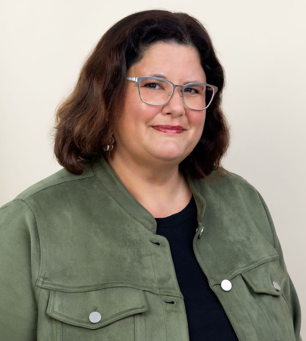 Picture of Muffy Marracco for the Collegiate Edge.